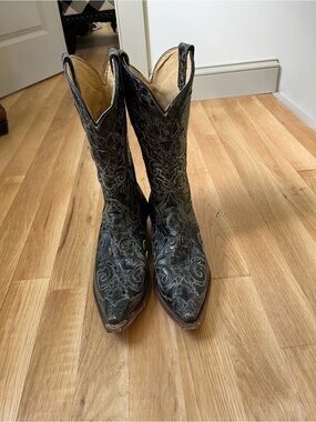 Tombstones Gorgeous Mens Corral Cowboy Boot Leather Handcrafted Boot Interior